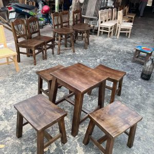 Bàn cà phê thấp