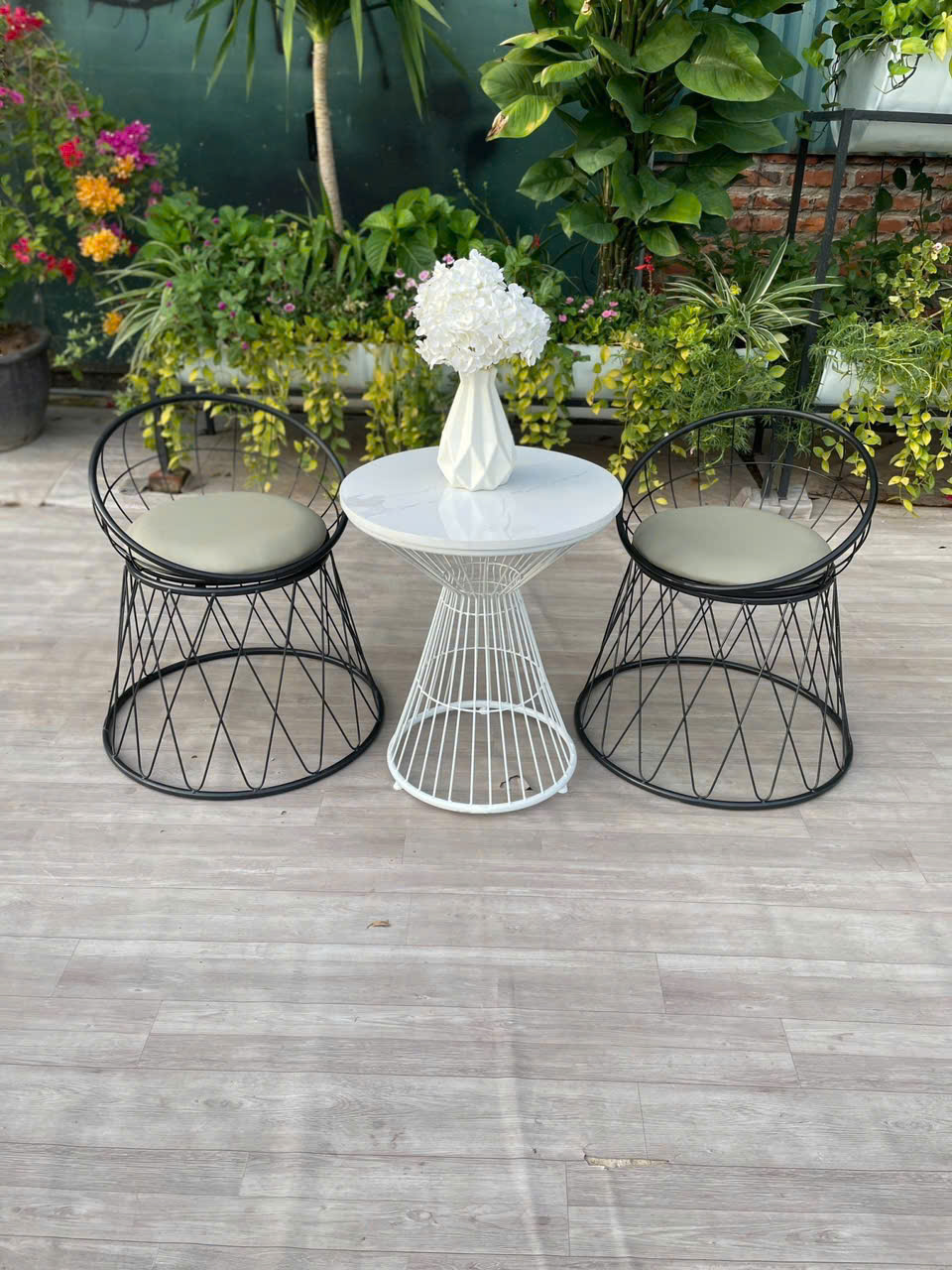 Bàn cafe ngoài trời Bàn cafe ngoài trời