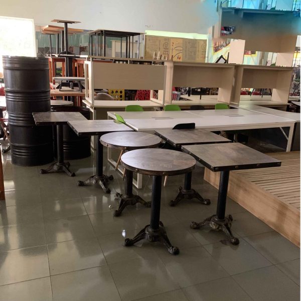 Bàn cafe vuông mặt gỗ
