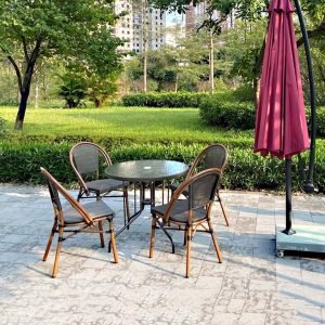 Bàn ghế cafe ngoài trời
