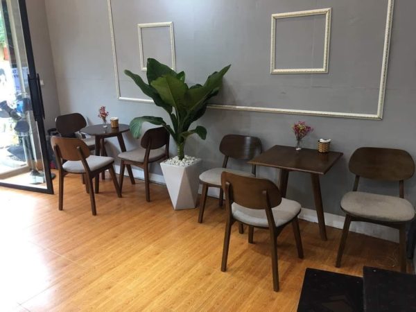 Bàn ghế quán trà sữa