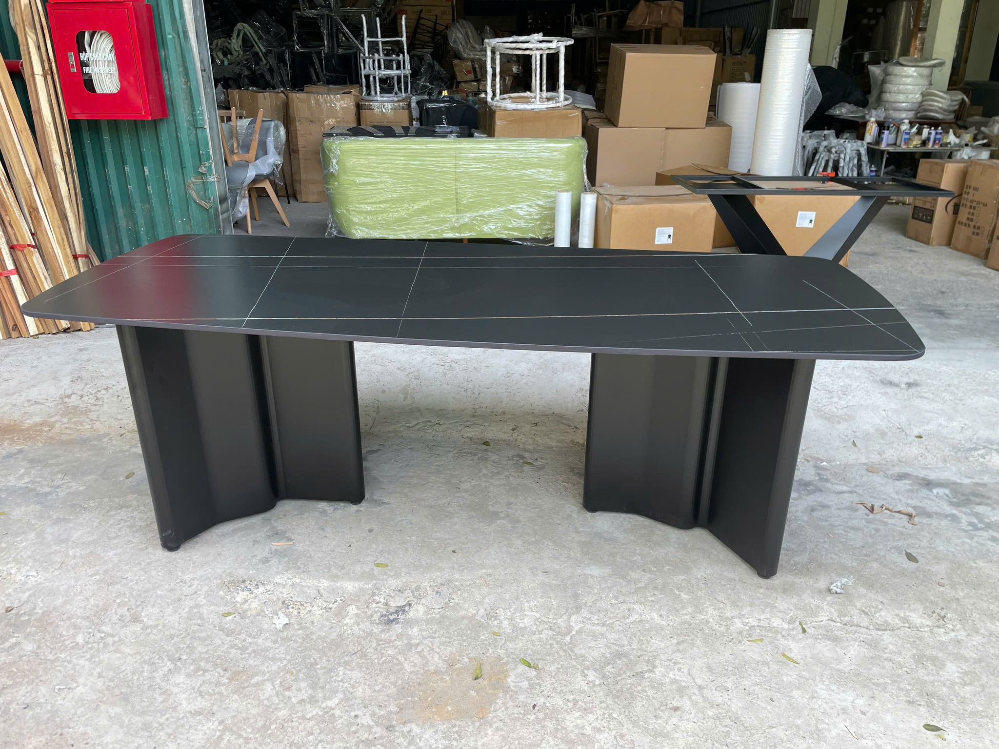 Chân bàn ăn 2 cạnh chữ T Chân bàn ăn 2 cạnh chữ T