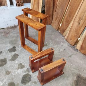 Chân bàn gỗ nguyên tấm chữ U