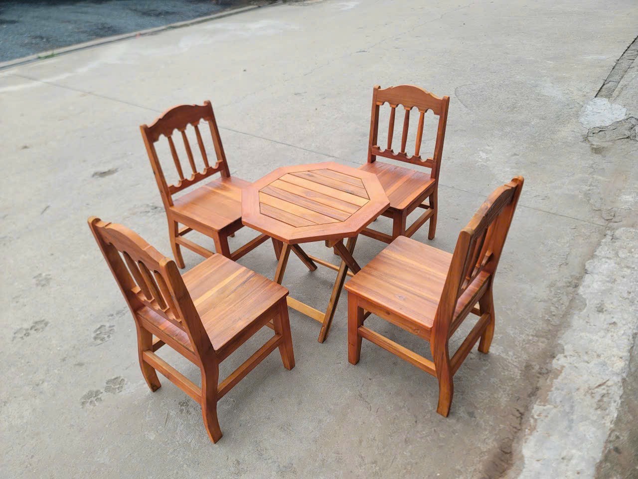 Ghế cafe ngoài trời Ghế cafe ngoài trời