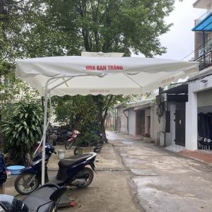 Ô Lệch Tâm Che Nắng 2m5 Màu Trắng