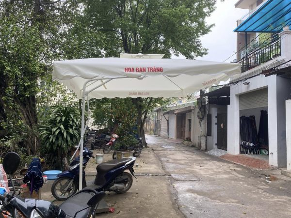 Ô Lệch Tâm Che Nắng 2m5 Màu Trắng