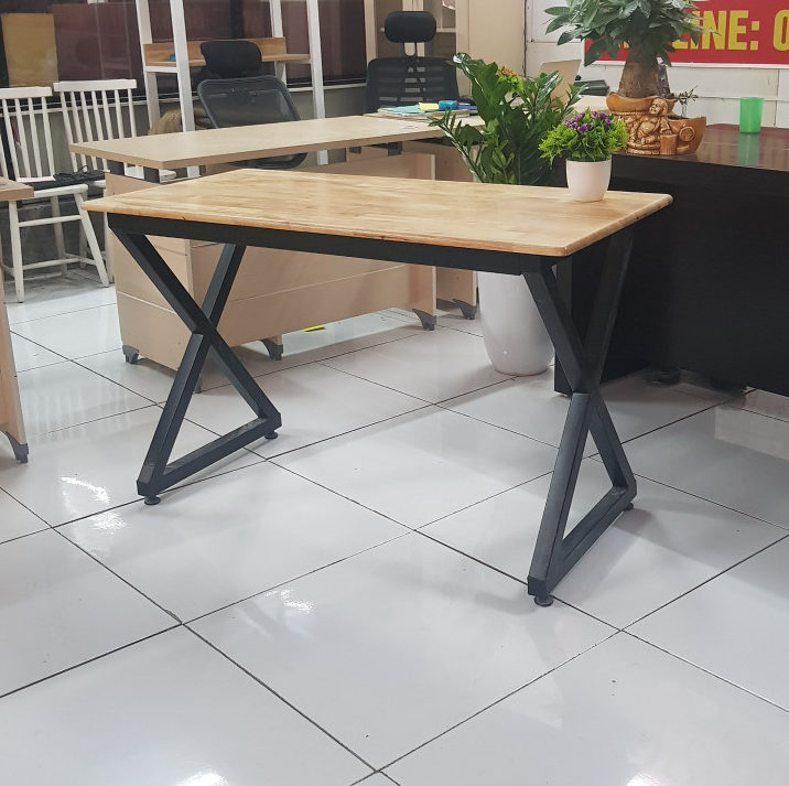 Chân bàn chữ x Chân bàn chữ x