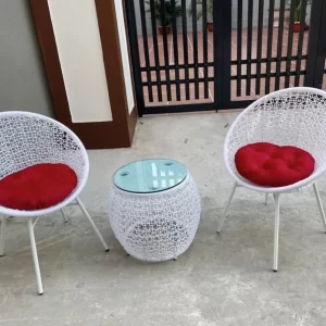 Ghế mây ngồi ban công