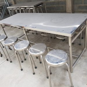 Thanh lý bàn ghế inox đám cưới